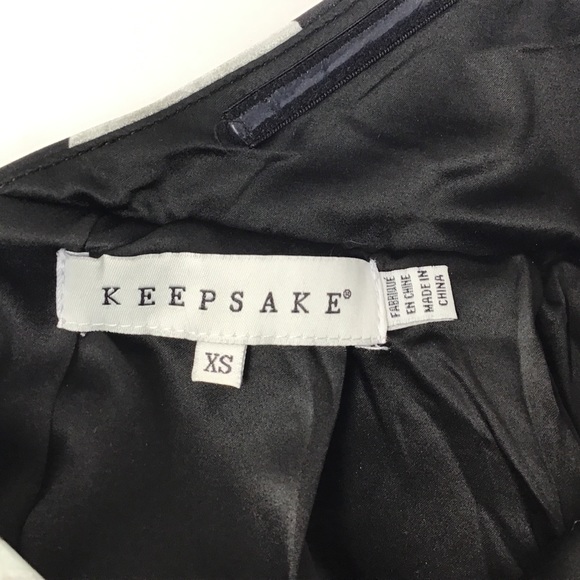 KEEPSAKE BEAUTIFUL LIAR BACKLESS DRESS - Picture 14 of 16